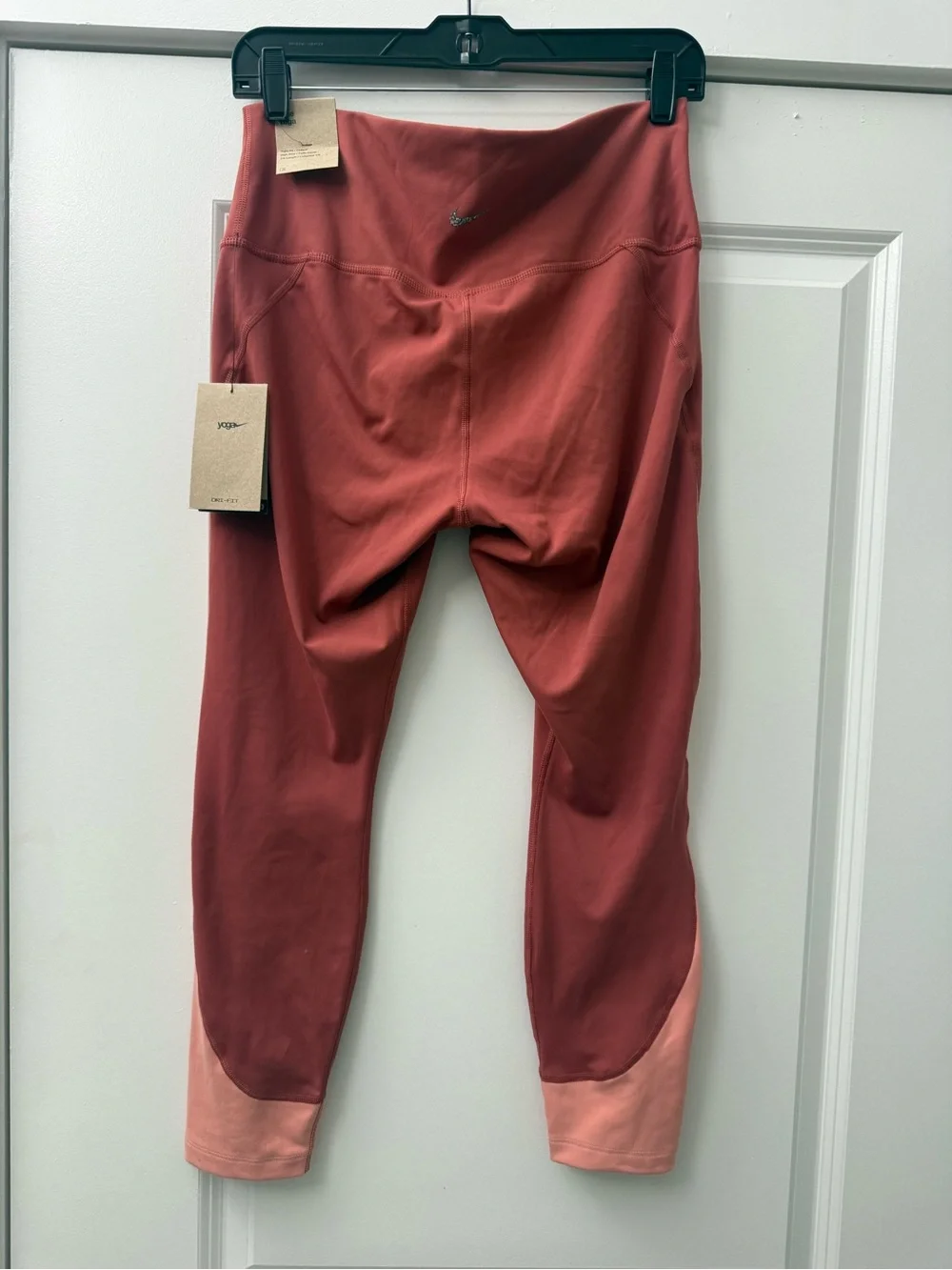 Nike Yoga 7/8 high Rise Tight Fit
